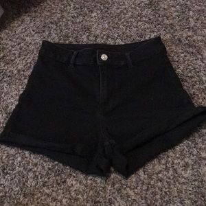 high waisted black shorts